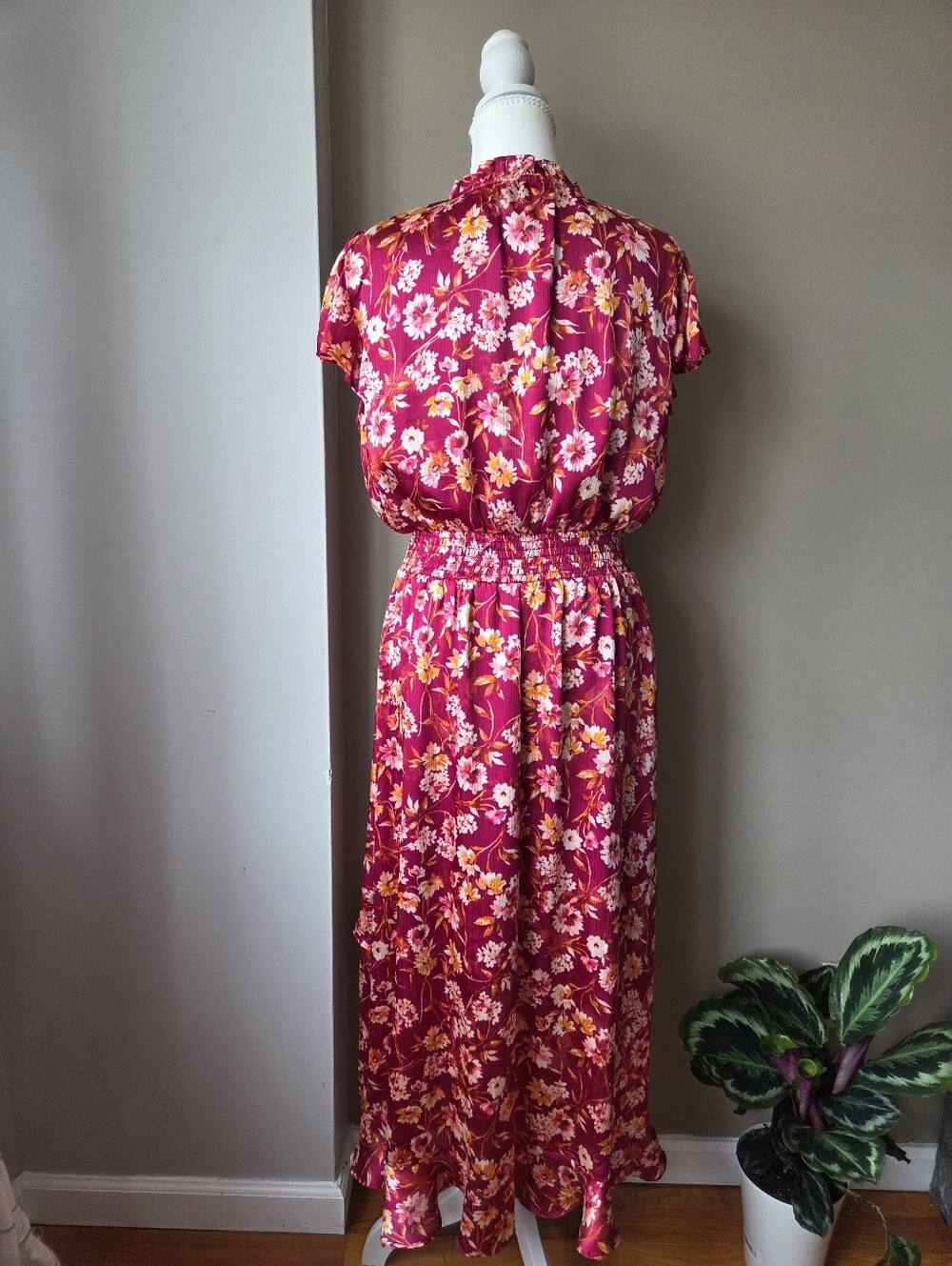 CeCe Pink Floral Smocked Waist Midi Dress Flutter Sleeve Size M - Picture 4 of 6